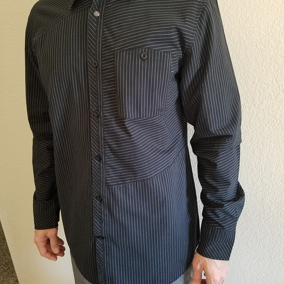 OAKLEY MEN BUTTON DOWN BLACK PINSTRIPE SHIRT LARGE - Picture 2 of 6